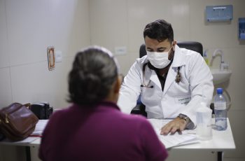 Centro de Especialidades Médicas de Paudalho oferece atendimento com reumatologista